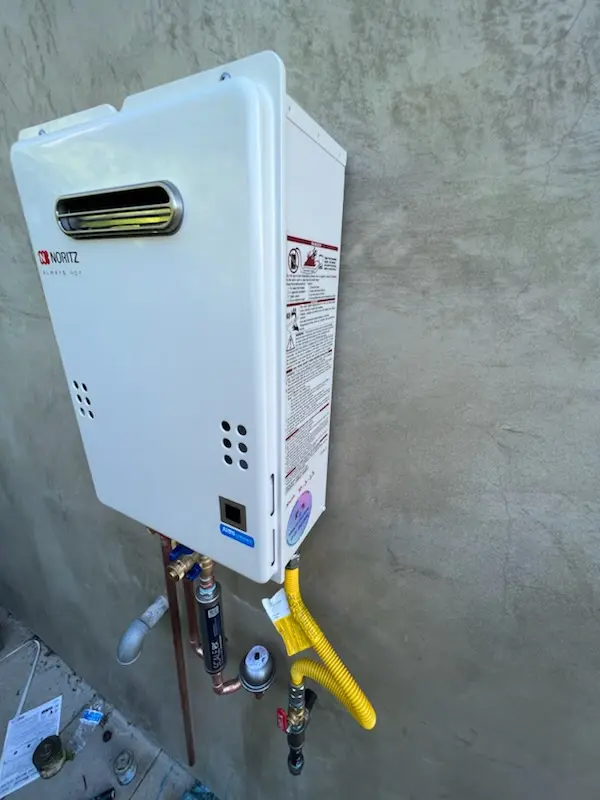Tankless water heater installation for Bonaventure homes